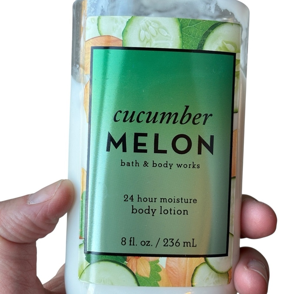 Bath & Body Works Cucumber Melon Body Lotion 8 fl oz - Picture 4 of 5